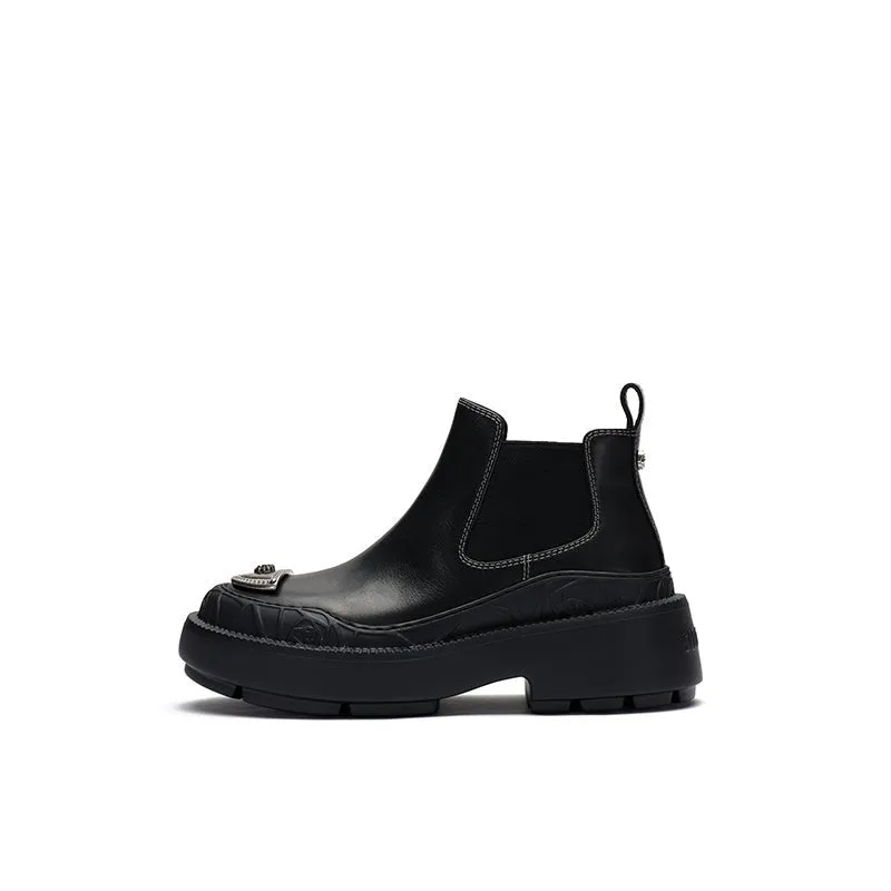 Chelsea Booties With Rose Relief Bottom Black