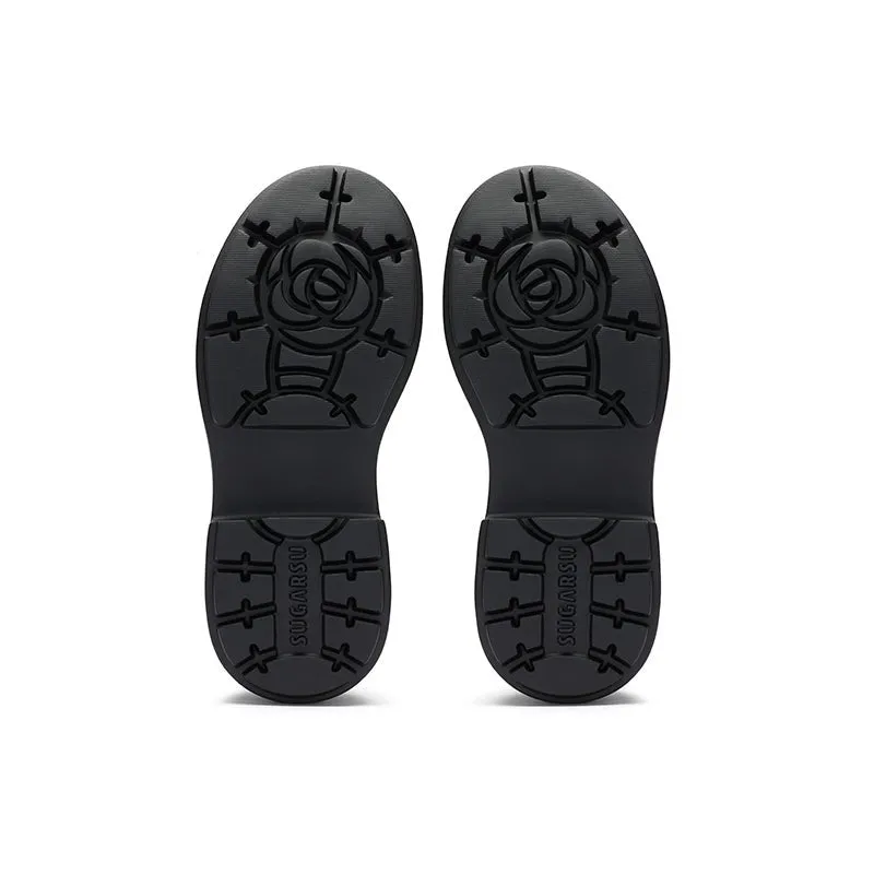 Chelsea Booties With Rose Relief Bottom Black