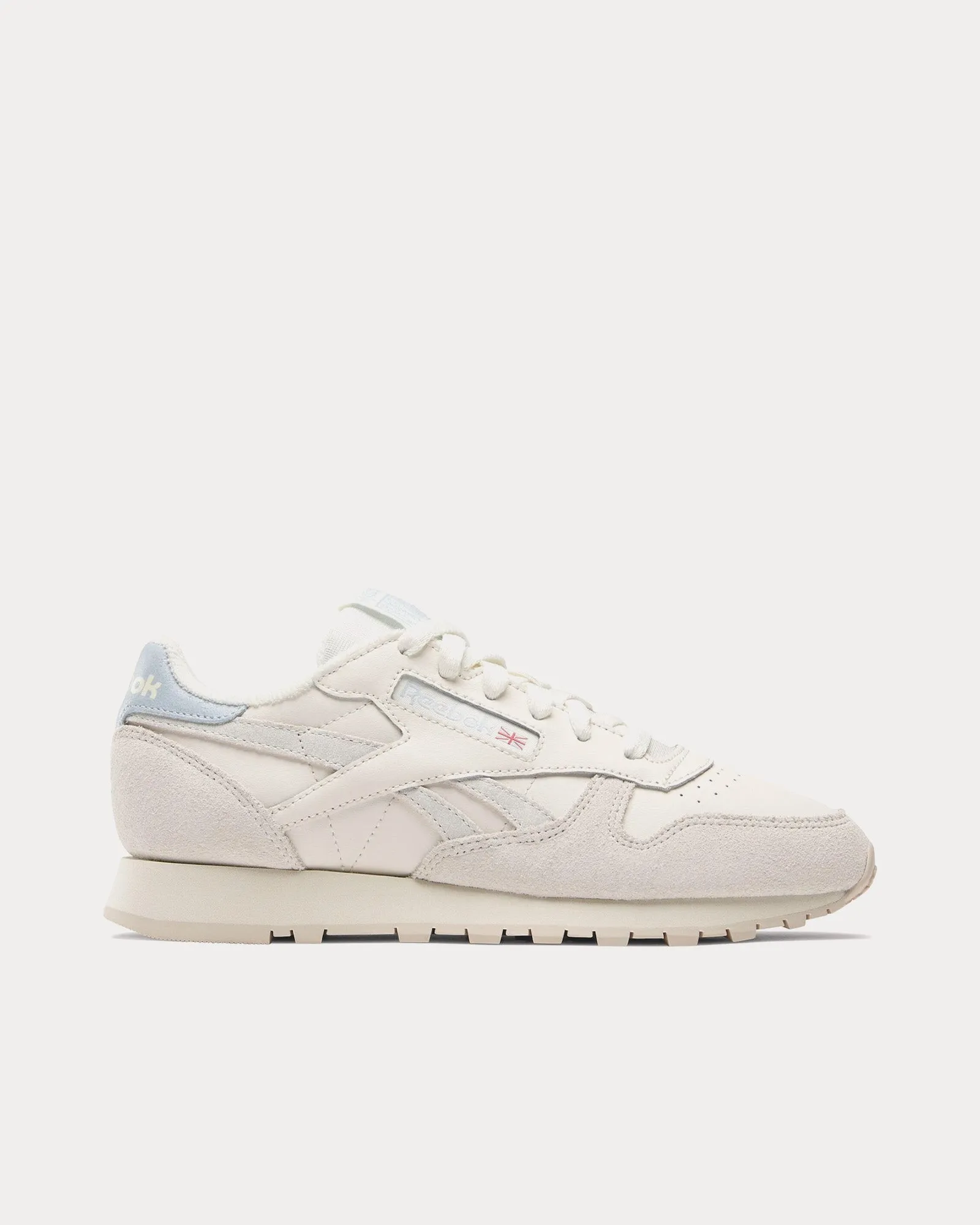 Classic Leather Chalk / Vintage Chalk / Feel Good Blue Low Top Sneakers