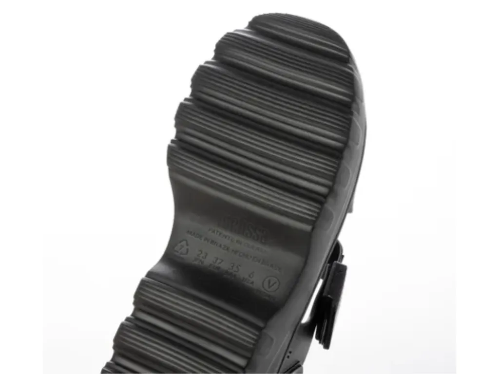 MELISSA KICK OFF SANDAL AD