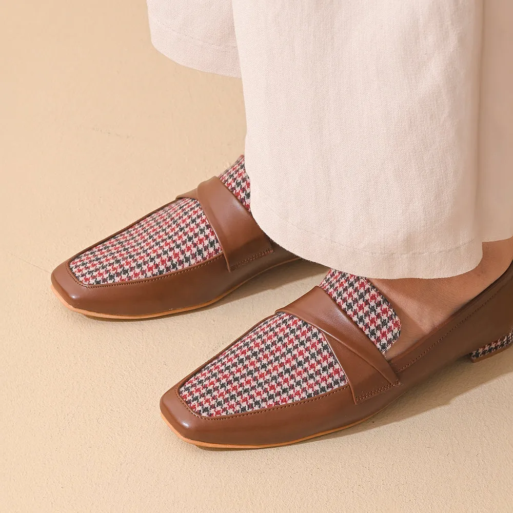 Oak Houndstooth Square Toe Loafers Shoes