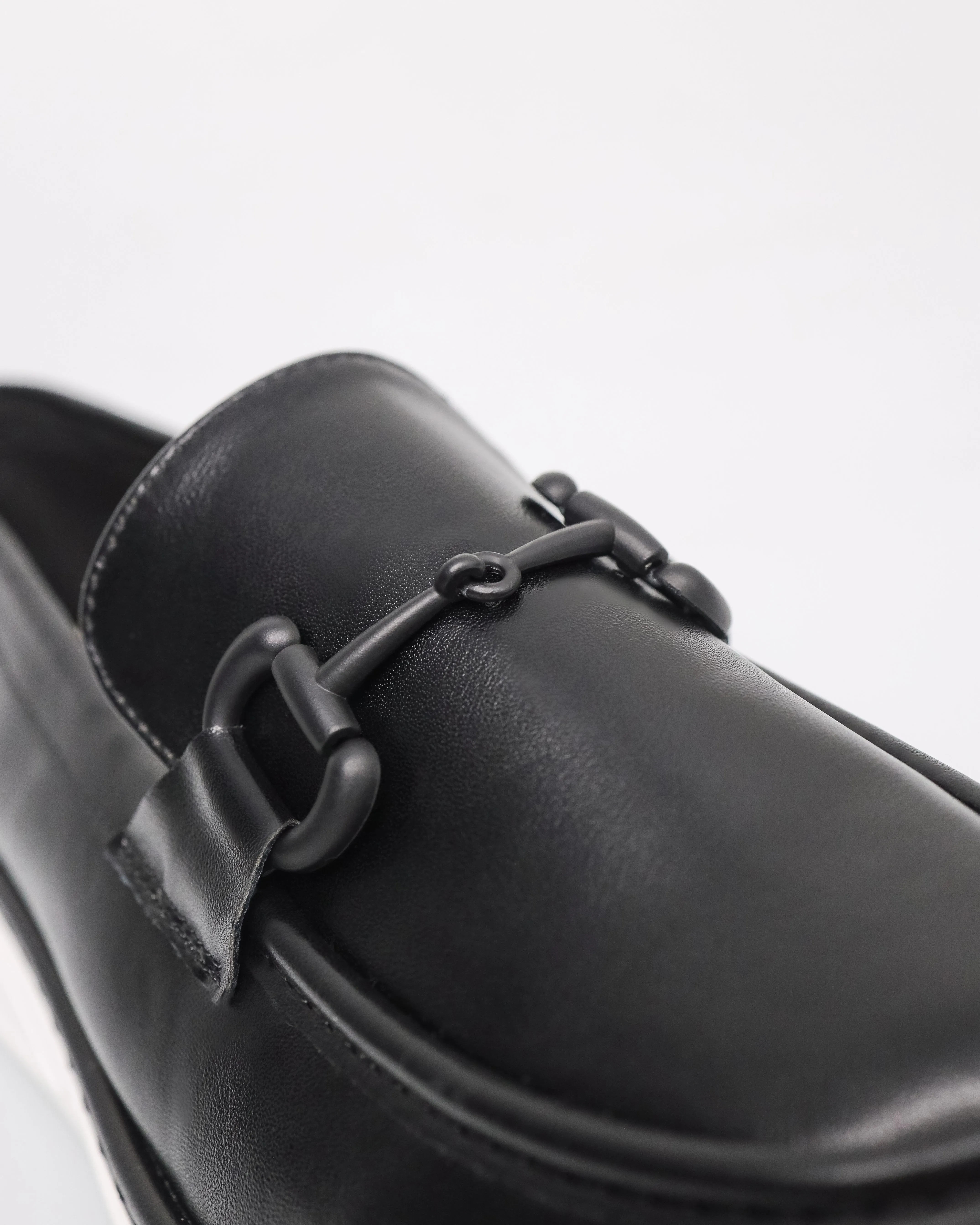 Tomaz NN405 Ladies D-Buckle Loafers