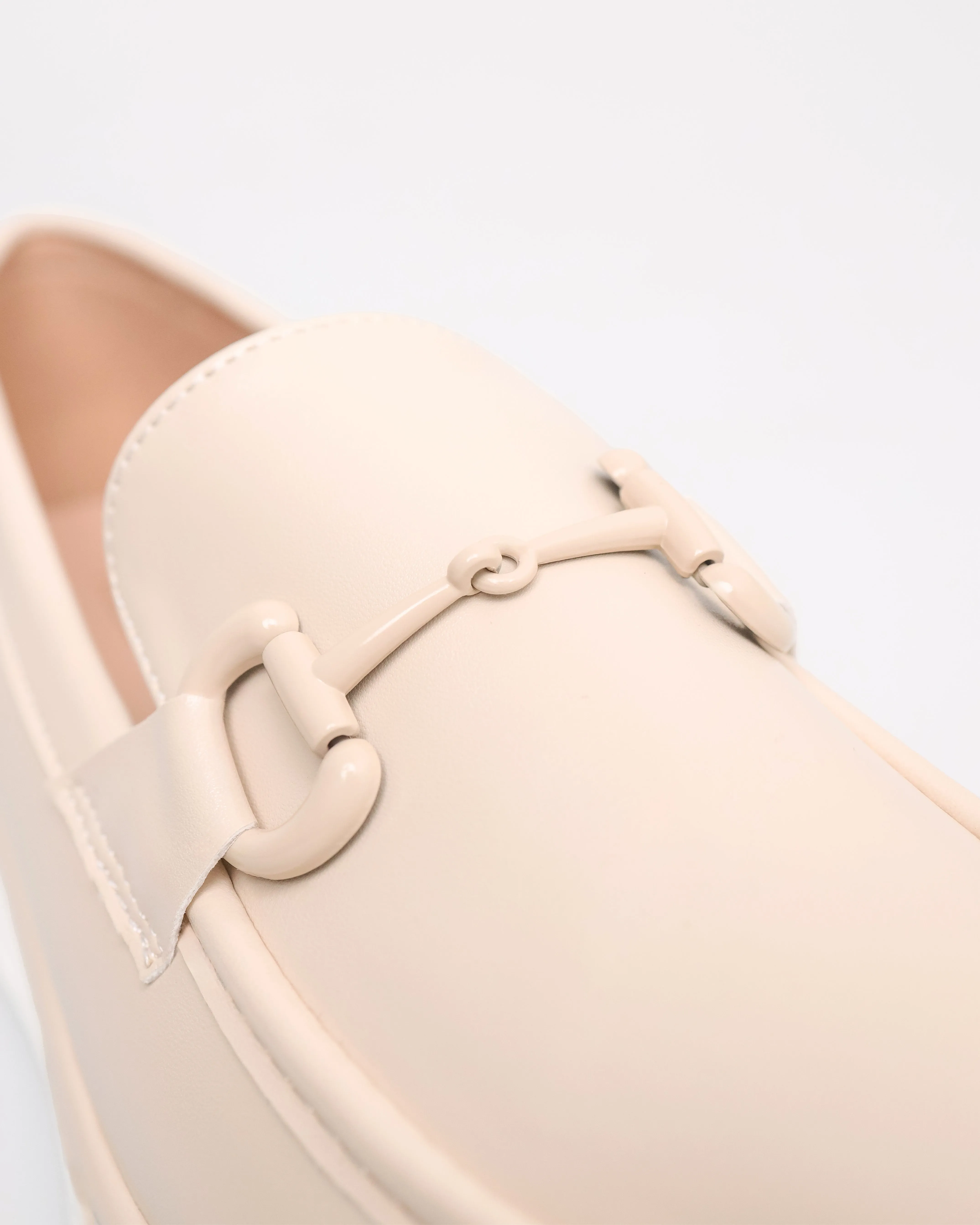 Tomaz NN405 Ladies D-Buckle Loafers